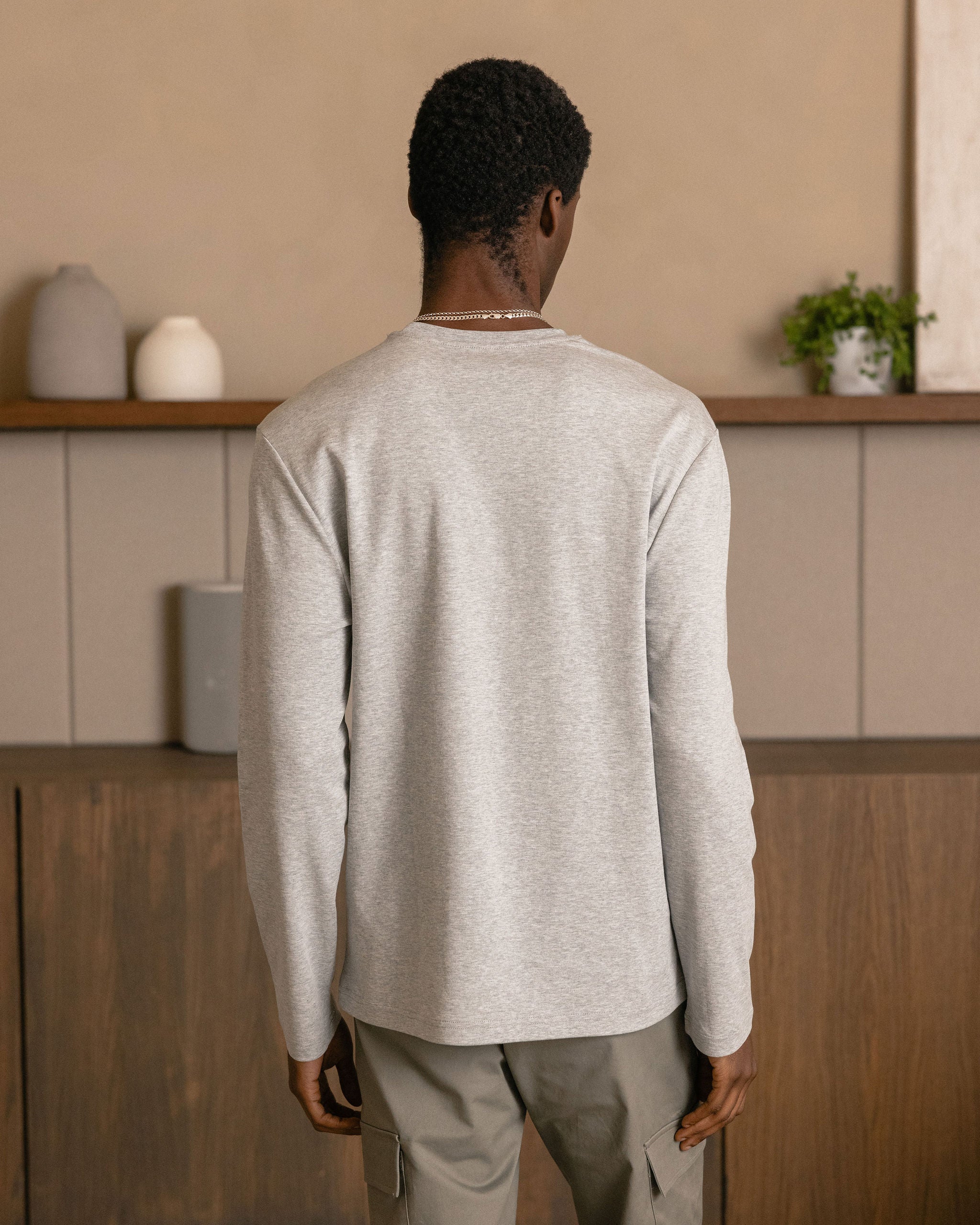 ESSENTIAL CREWNECK GREY - Image 3